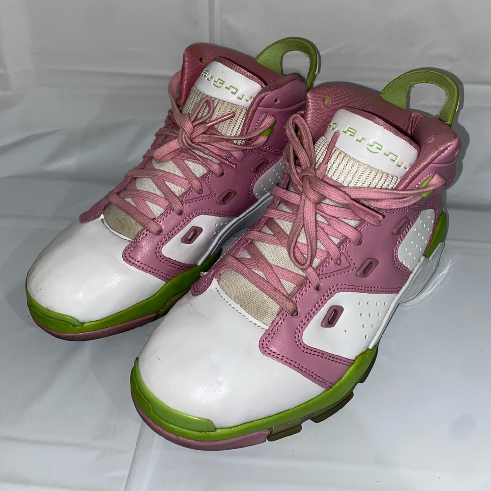 USED Air Jordan ELEMENTAL PINK VIVID GREEN  SIZE 6Y (W/O BOX)